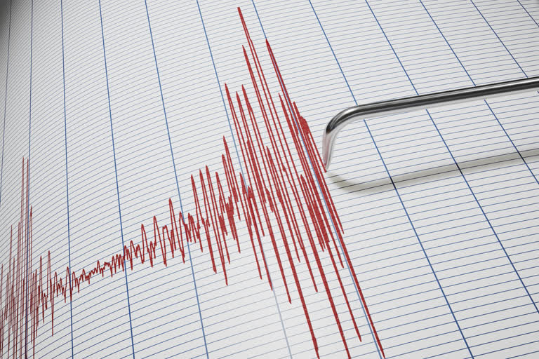 Medium intensity earthquakes jolt Jharkhand, Karnataka at the same time