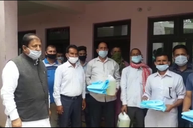 ram lal thakur distributed sanitizers