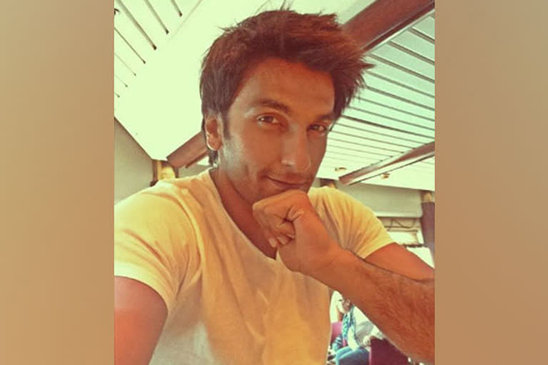 ranveer singh marks 5 years of dil dhadakne do with throwback selfie