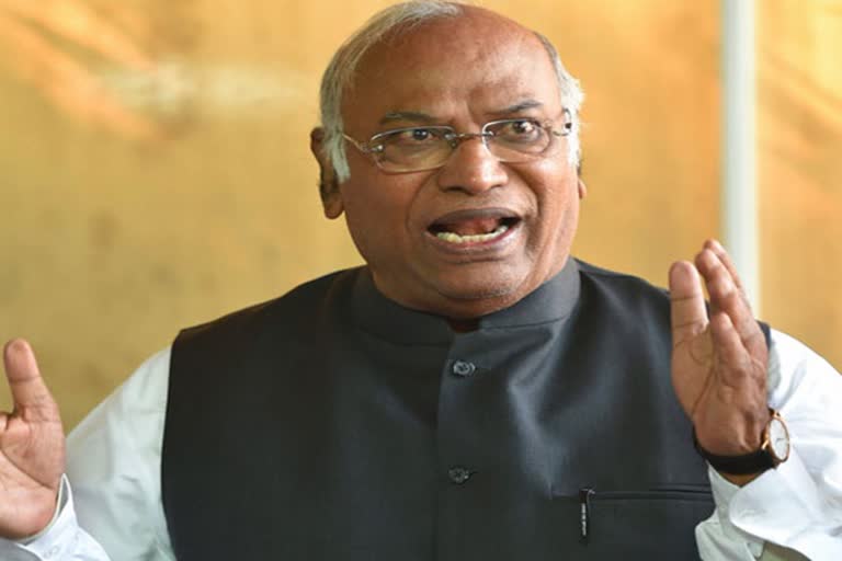 Congress Priyank Kharge Mallikarjun Kharge threat calls to Kharge Rajya Sabha election Karnataka news D K Shivakumar tweet மல்லிகார்ஜூன் கார்கே பிரிமங் கார்கே காங்கிரஸ் டிகே சிவக்குமார்