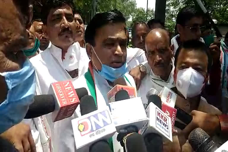 lakhan-singh-yadav-statement-on-balendu-shukla-joins-congress