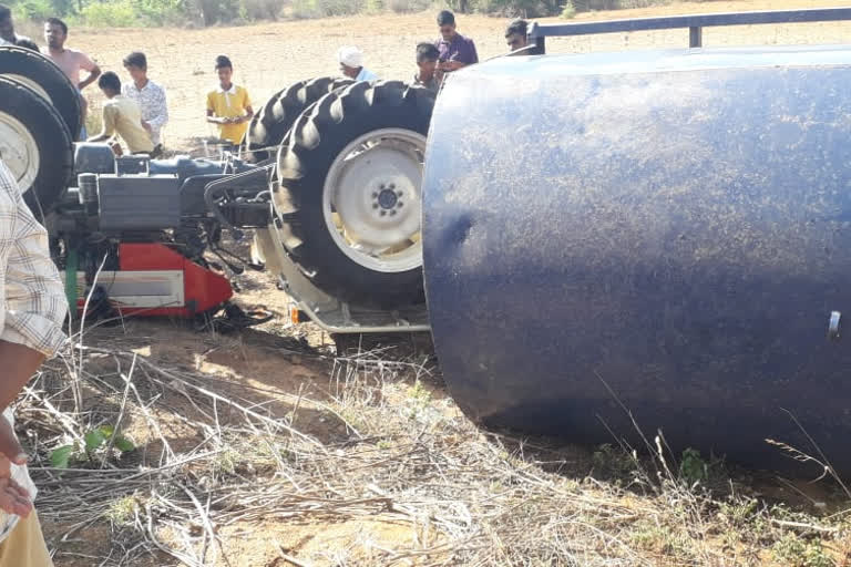 TRACTOR BOLTHA AT JANAGAMA DISTRICT