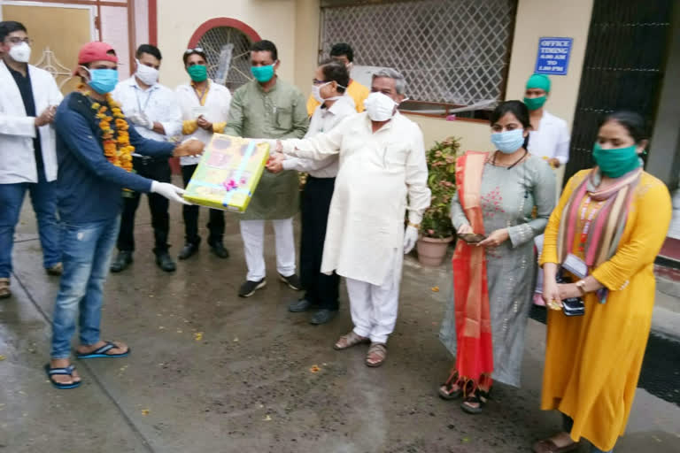 MP sent away the patient discharged from covid Care after showering them flowers