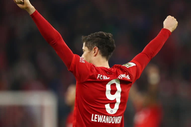 javi-martinez-says-robert-lewandowski-having-best-year-of-his-career