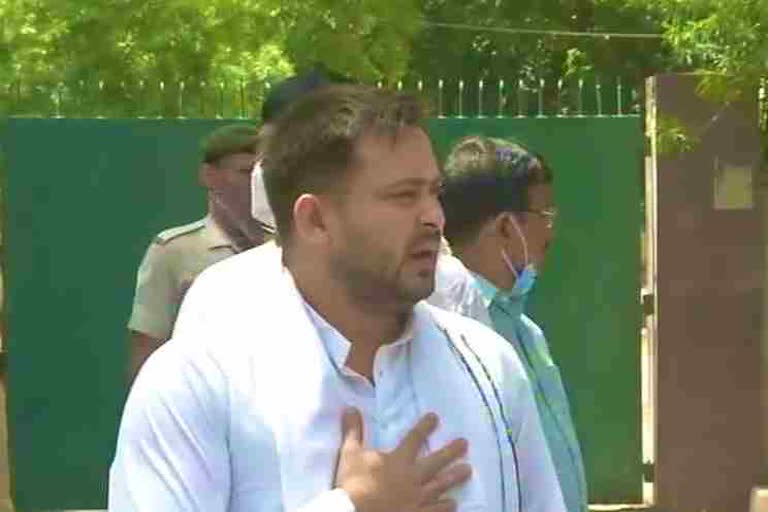 rjd leader tejashwi yadav on etv bharat