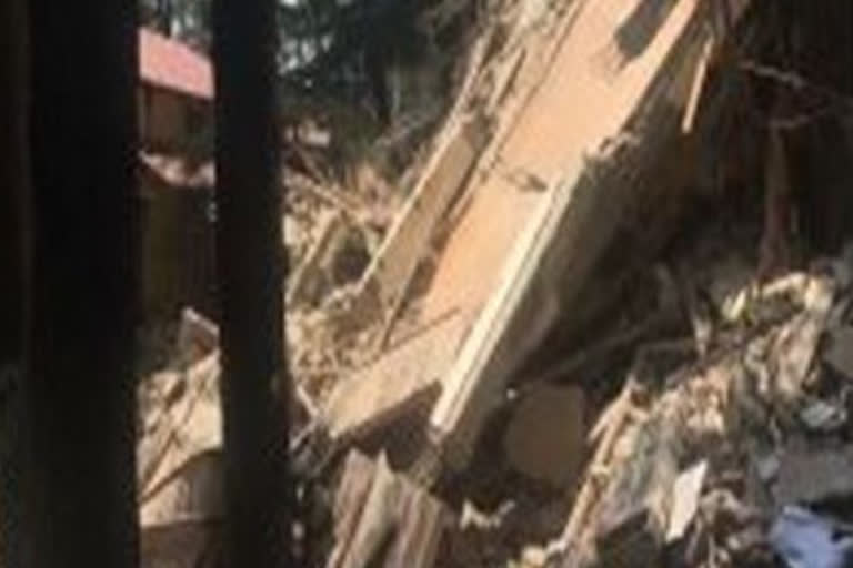 five storey building collapsed in shimala