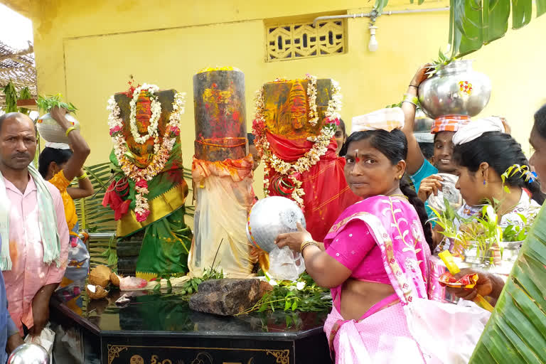 malkapur village goddess festival celebrations in janagam