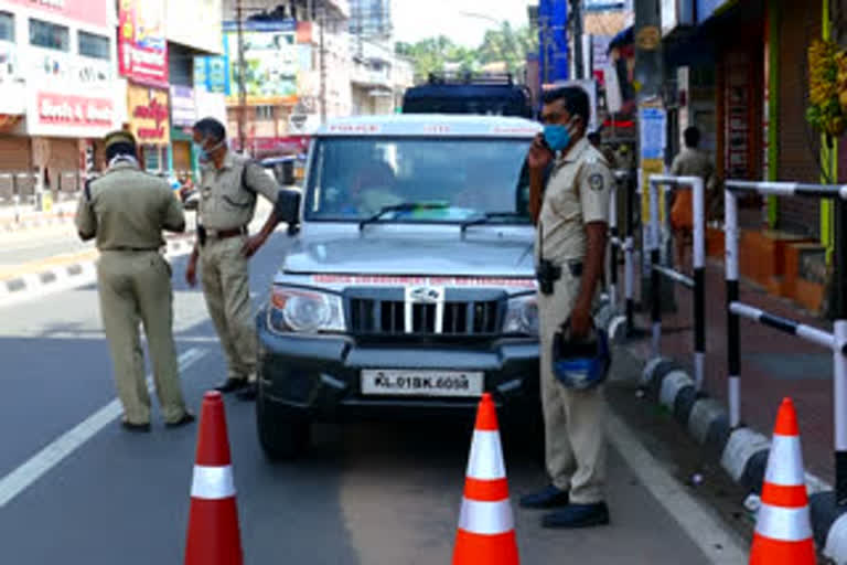 lock down violation in kollam  kollam news  കൊല്ലം വാര്‍ത്തകള്‍  ലോക്ക്‌ ഡൗണ്‍ ലംഘനം