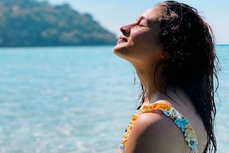 Suraj Hua Maddham: Alia Bhatt shares sun-kissed picture