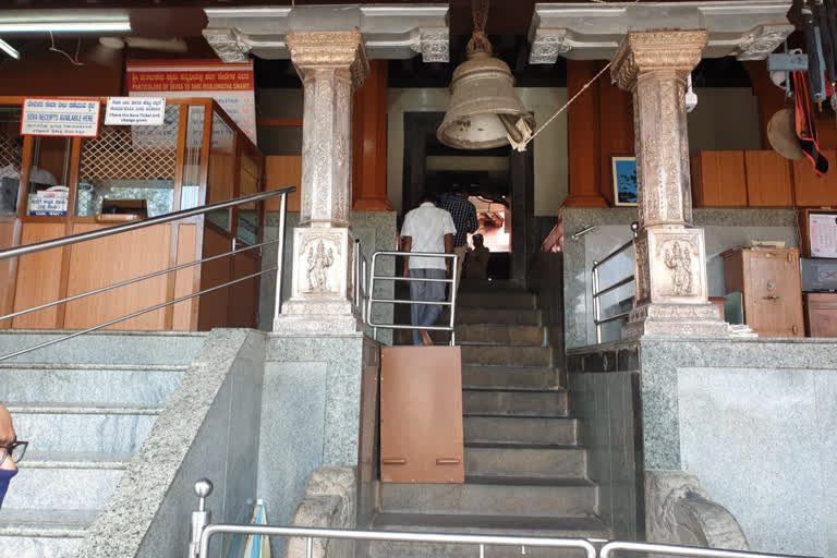 Dharmasthala allows devotees to visit Sri Manjunatha's darshan