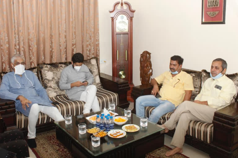 Health Minister TS Singhdev discussed with Shailesh Pandey