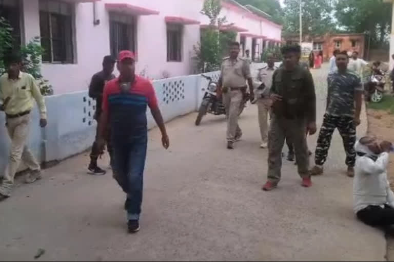 two men injured in fight at giridih, गिरिडीह में जमीन विवाद