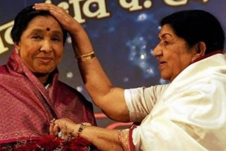 asha bhosle says lata didi and i rarely discuss music