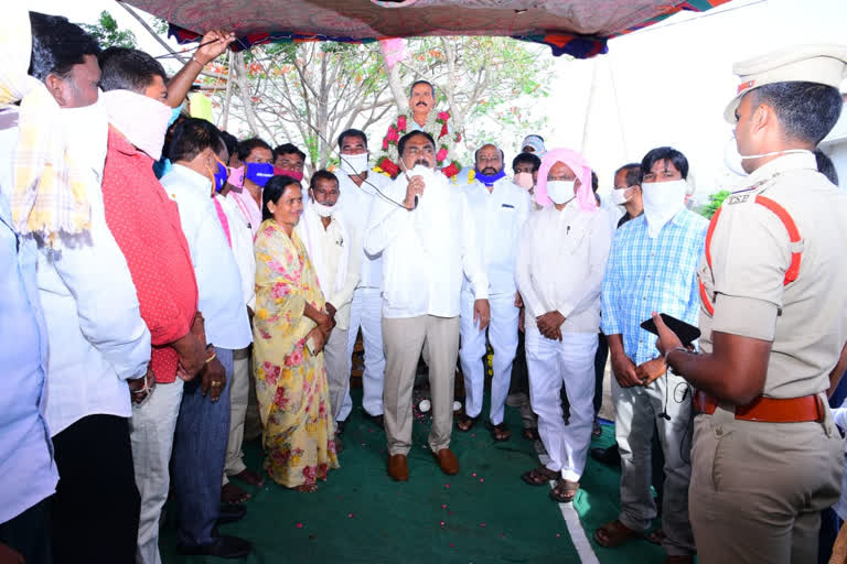 Minister Dayakar Touring the Warangal Rural District.