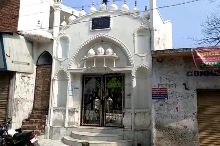 खोले गए मंदिरों के कपाट.