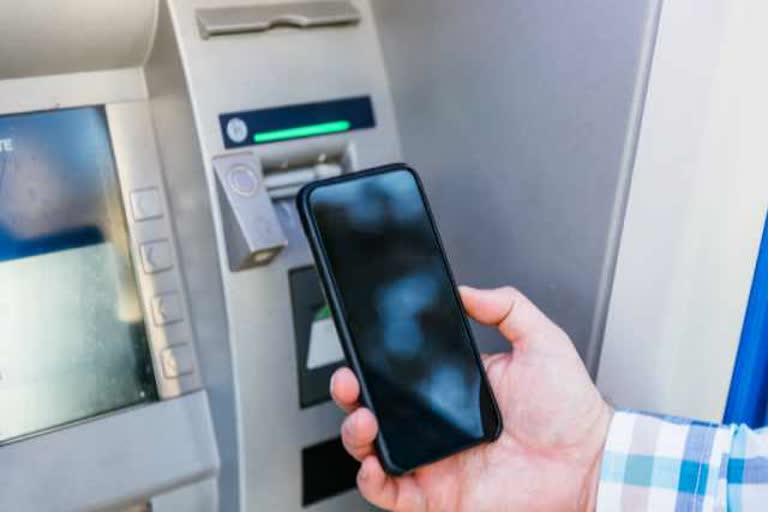 Withdraw cash at ATMs using your smartphone