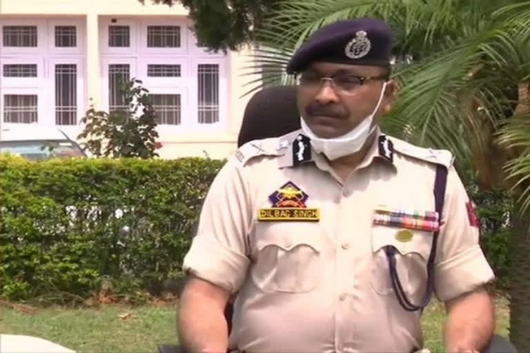 Dilbag Singh  JK DGP  Director General of Police JK  Shopain Encounter  JK encounter  ஜம்மு காஷ்மீர்  தில்பாக் சிங்  பயங்கரவாதிகள் சுட்டுக்கொலை  Dilbag Singh  சோபியான் தாக்குதல்