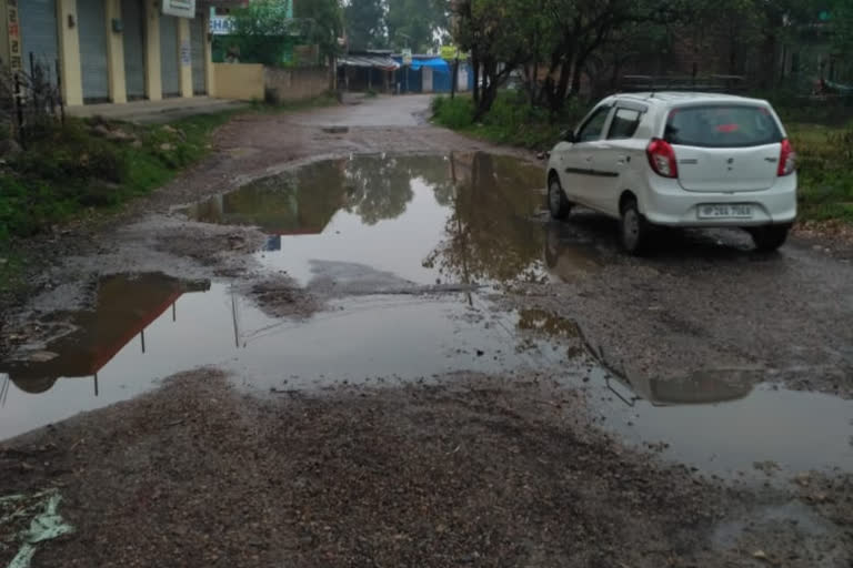 water logging at link road