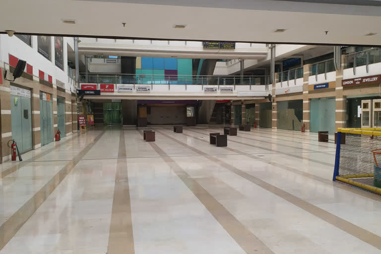 city square mall open with corona prevention methods at rajouri garden