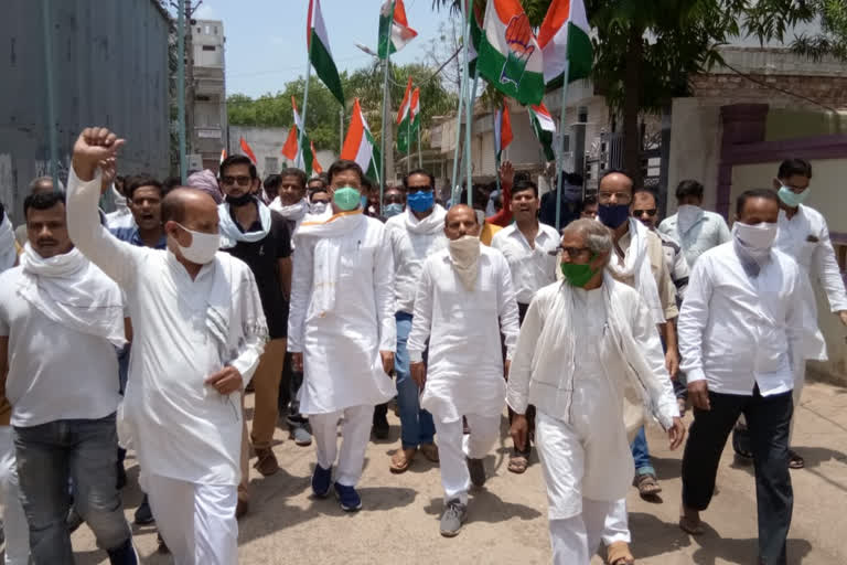 Former Einka MLA Nishank Jain submitted memorandum in the name of CM Shivraj Singh in  vidisha