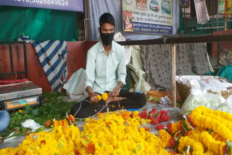 Colorful flower business in lockdown