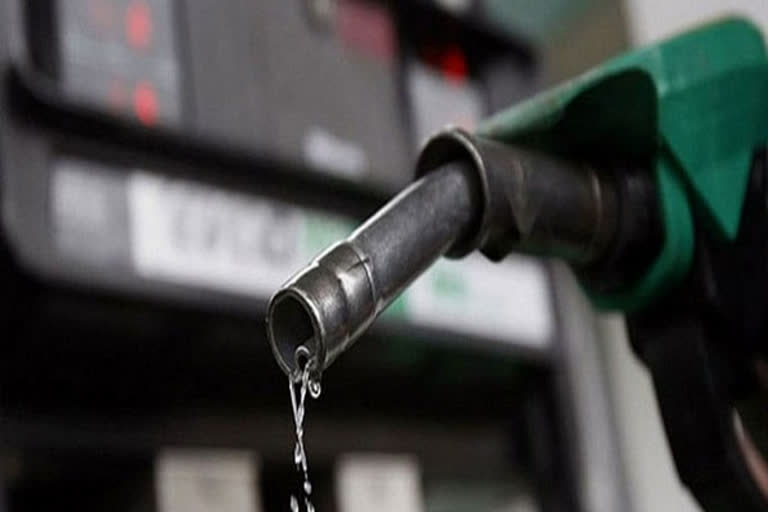 Petrol price hiked by 54 paise per litre, diesel by 58 paise  hike in petrol prices  petrol and diesel prices in metro cities  fuel prices  business news  ഇന്ധനവിലയിൽ വർധനവ്  മൂന്നാം ദിവസവും ഇന്ധന വിലയിൽ വർധനവ്  പെട്രോൾ  ഡീസൽ  എണ്ണ കമ്പനികൾ