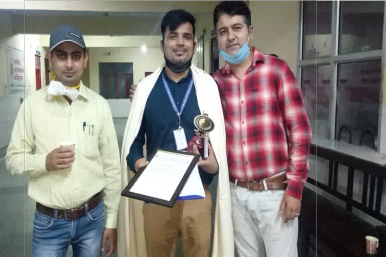 doctor-rohit-honored