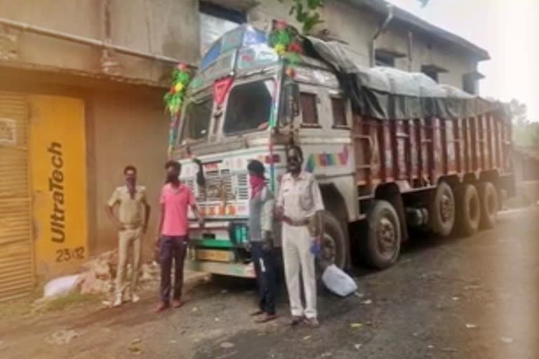 stolen-mahul-vehicle-was-seized-police-and-excise-department-in-keonjhar