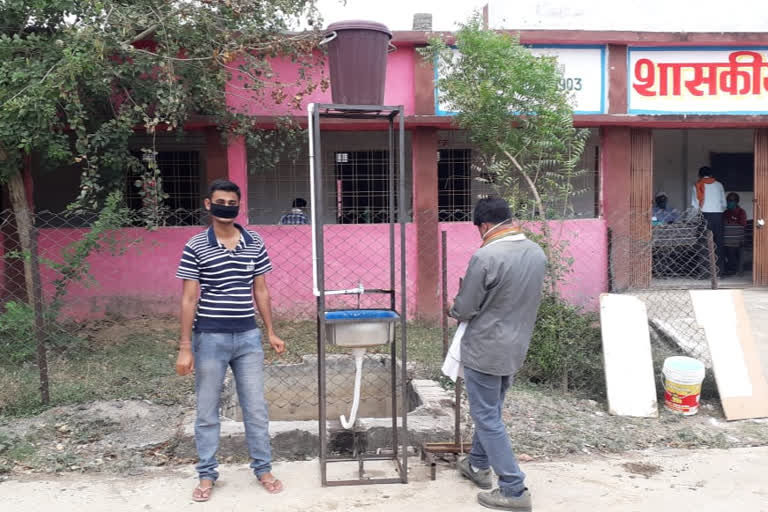 Food operated head wash machine