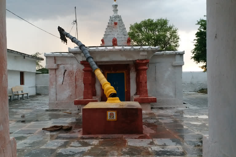 High wind rain Mahabubabad District