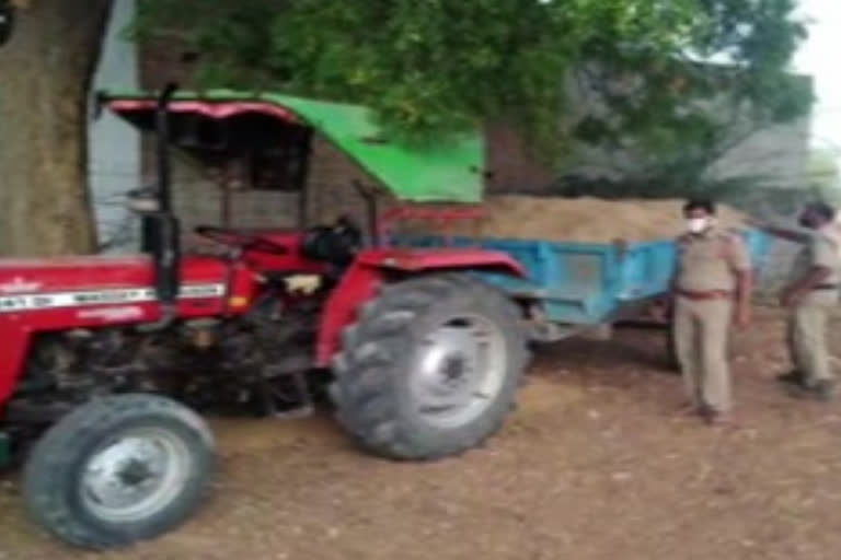 illegal sand tractors seized by gandla penta police