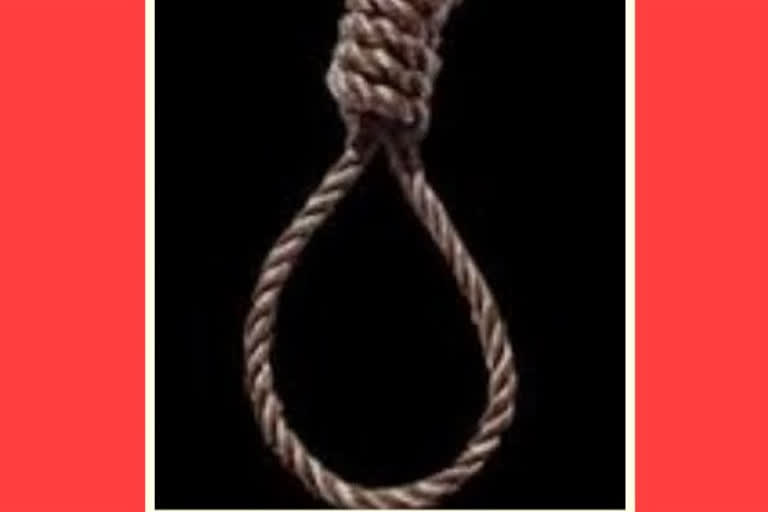 Farmer commits suicide due to debt at Siddhanayunipalli in Prakasham District