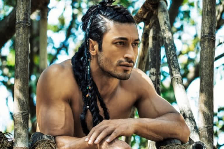 Vidyut Jammwal to launch YouTube channel with 'walking on water' video