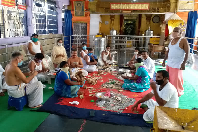 hundi count in bugula venkateshwara swamy temple in jangaon district