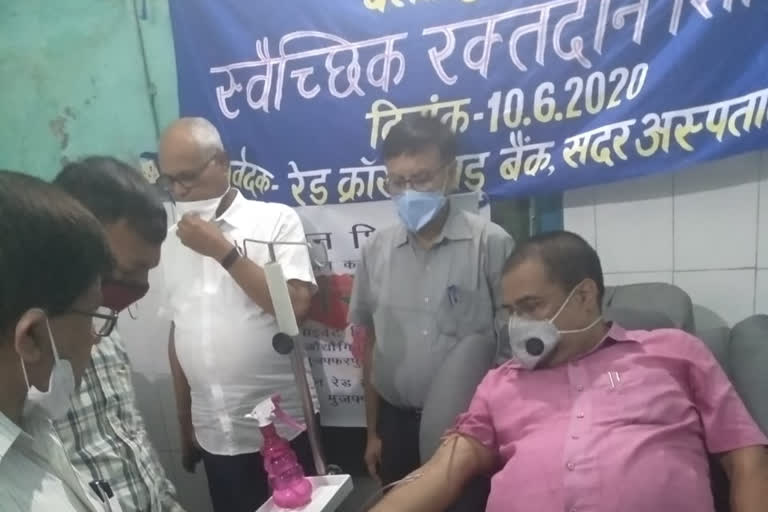 Blood donation camp organized for treatment of corona patients in Muzaffarpur