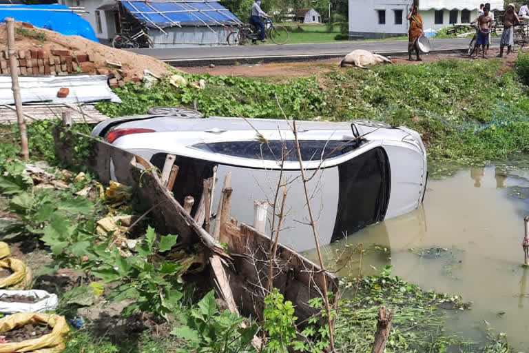 road accident in 116 b highway near mandarmani , 5 tourist injured