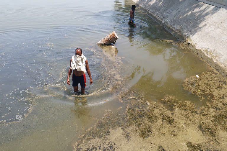 drinking water crises in yogeshwar dutt's village in gohana