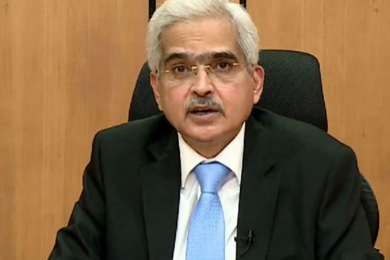 RBI Governor meets heads of rating agencies