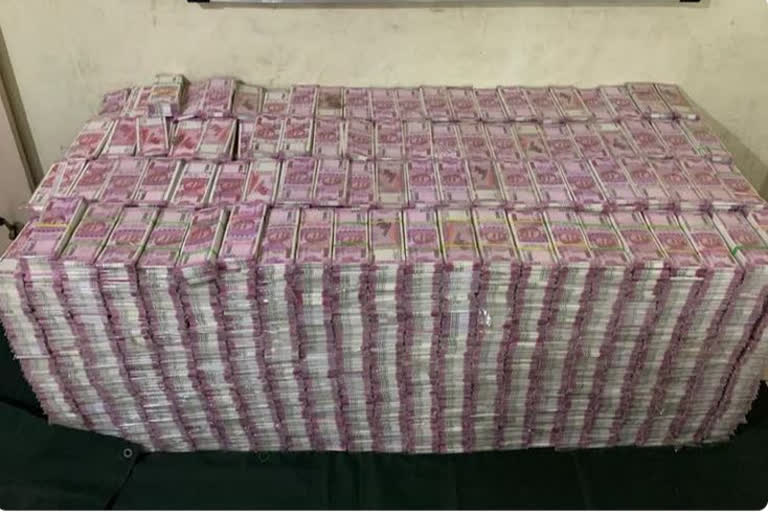 pune-police-seized-fake-currency-worth-87-crore-rupees