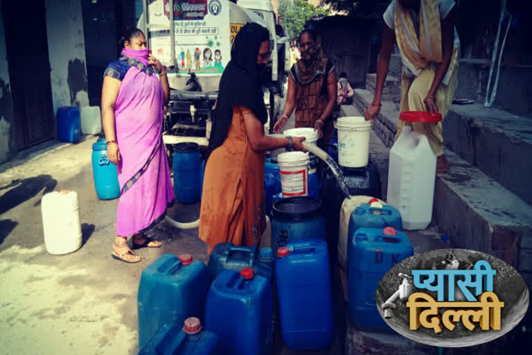 water crises in gauri shankar enclave in outer delhi