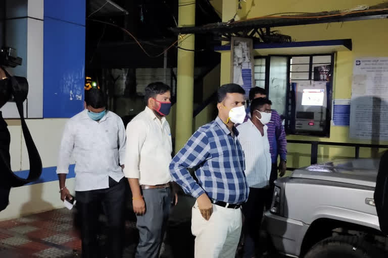 ACB attack on  Bescom staff