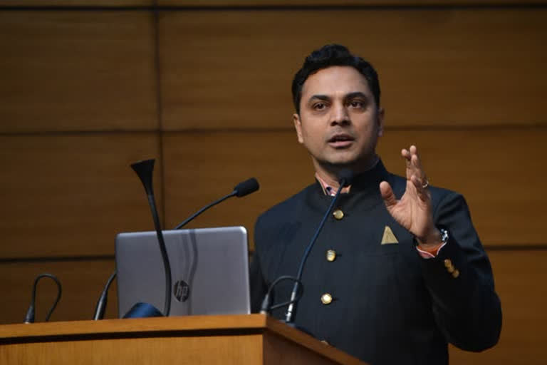 Krishnamurthy Subramanian