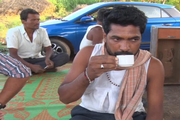 everyone needs food to survive but, for this man, tea is enough