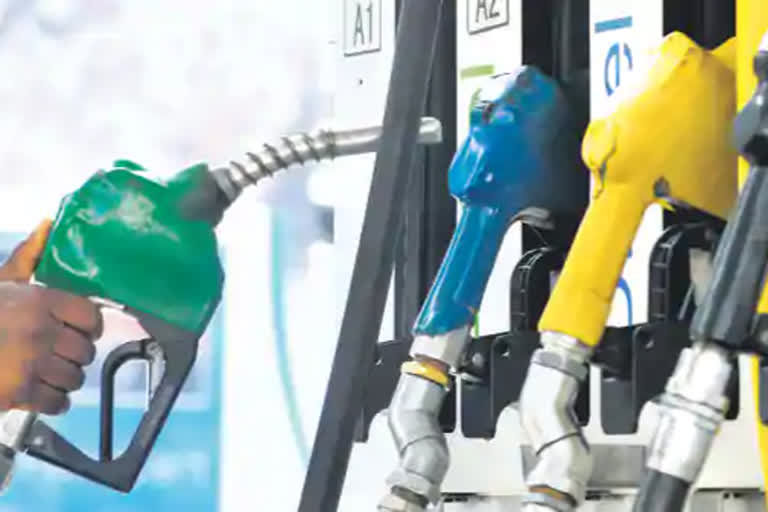 Petrol hiked by 57 paise per litre, diesel by 59 paise in sixth increase in a row  Petrol, diesel prices rise above Rs 3/ltr in six days  രാജ്യത്ത് ഇന്ധനവില വീണ്ടും കൂട്ടി  ; വില ഉയർത്തുന്നത് തുടർച്ചയായി ആറാം ദിവസx