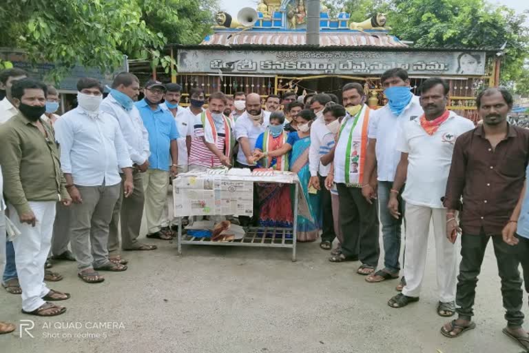 dubbak narsireddy birthday celebrations at chityal in nalgonda