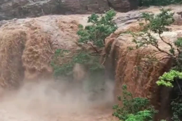 full rain in maddileti swami temple at kurnool