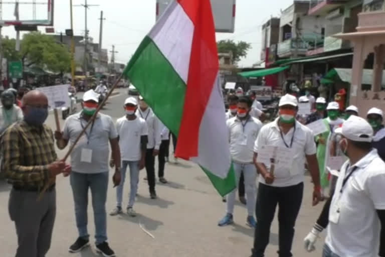 corona Fighters organized awareness rally, कोरोना फाइटर्स ने निकाली जागरूकता रैली