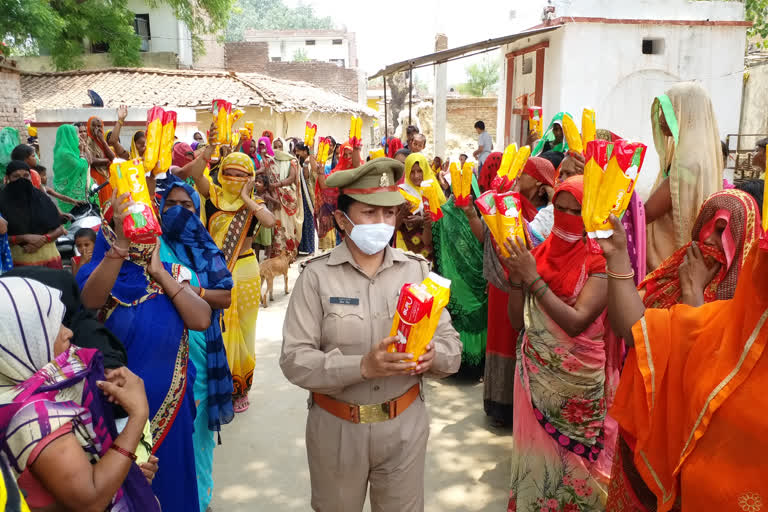 Sanitary pads distributed to poor women