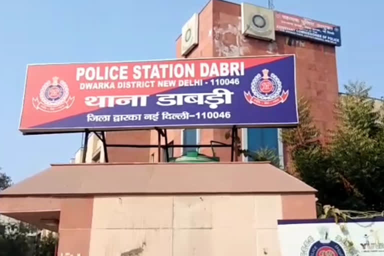 dabri police arrested one crook going to do theft in delhi