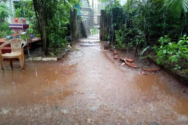 Heavy rain in Konkan since last night